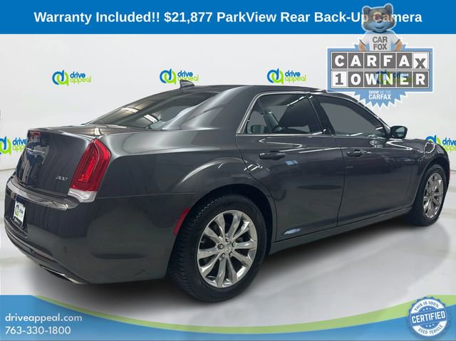 Used 2022 Chrysler 300 Touring image 5