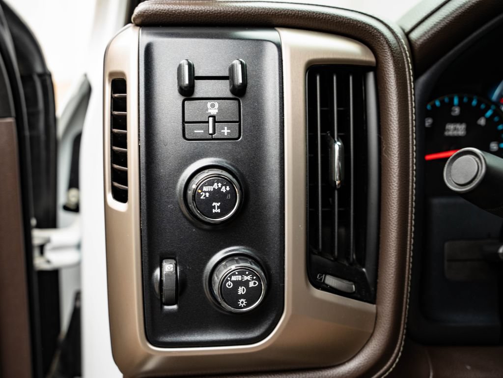 Used 2018 GMC Sierra 1500 Denali w/ Denali Ultimate Package AWD/4WD image 41