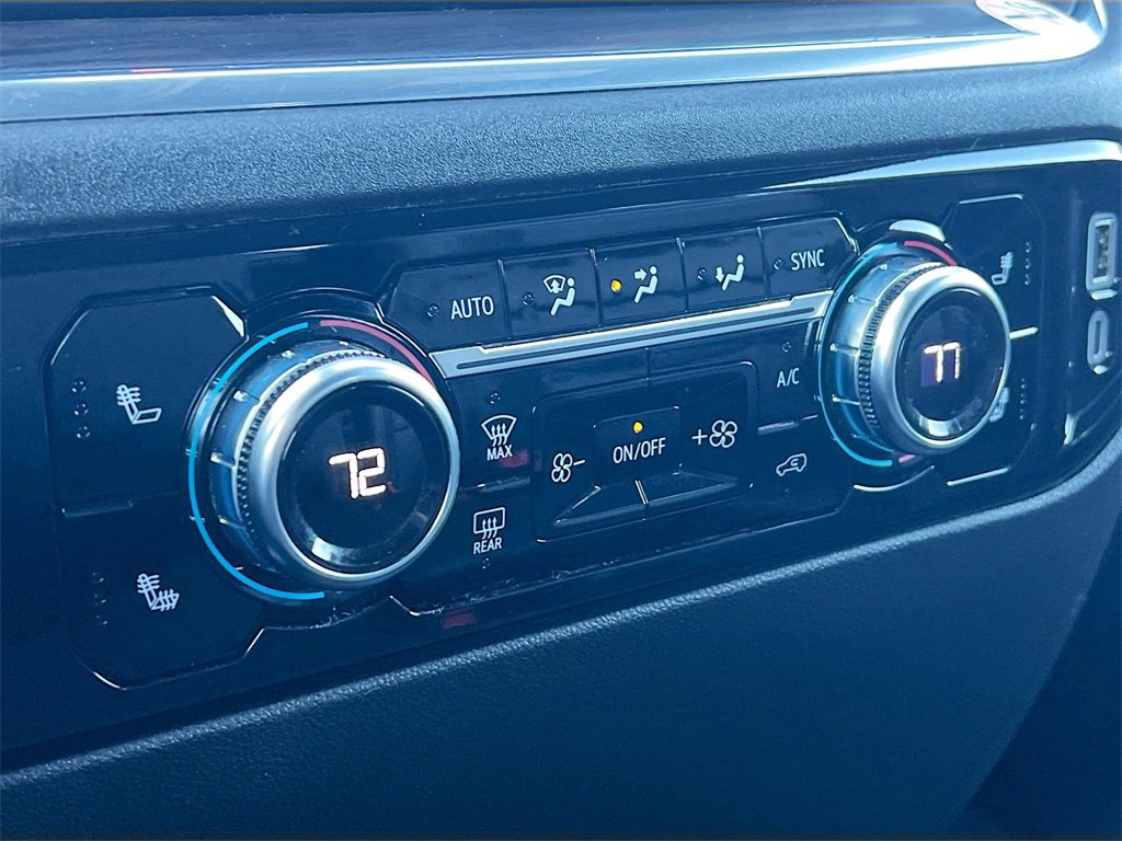 Used 2025 GMC Sierra 1500 SLT image 15