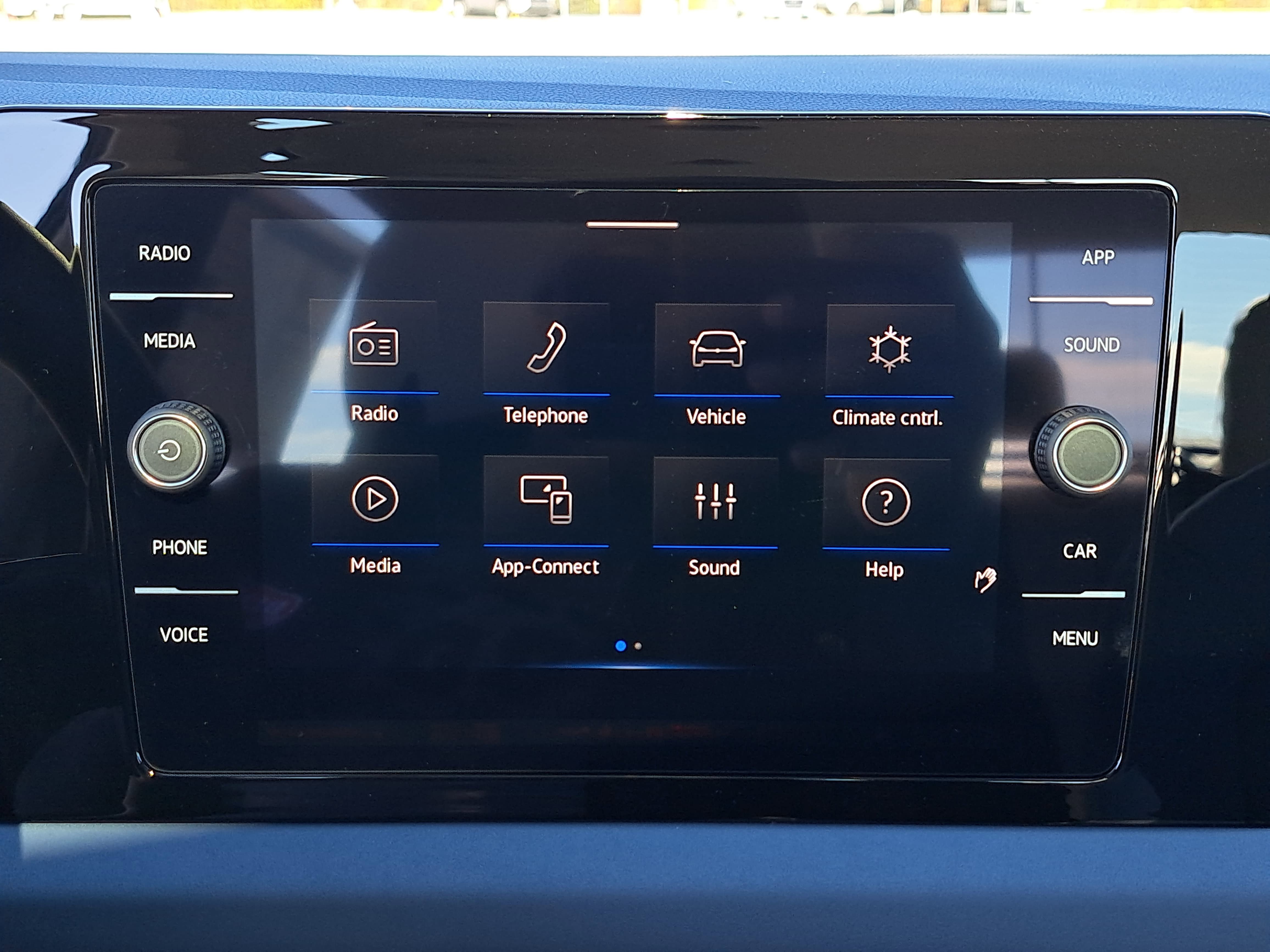 New 2026 Volkswagen Jetta SE FWD image 21