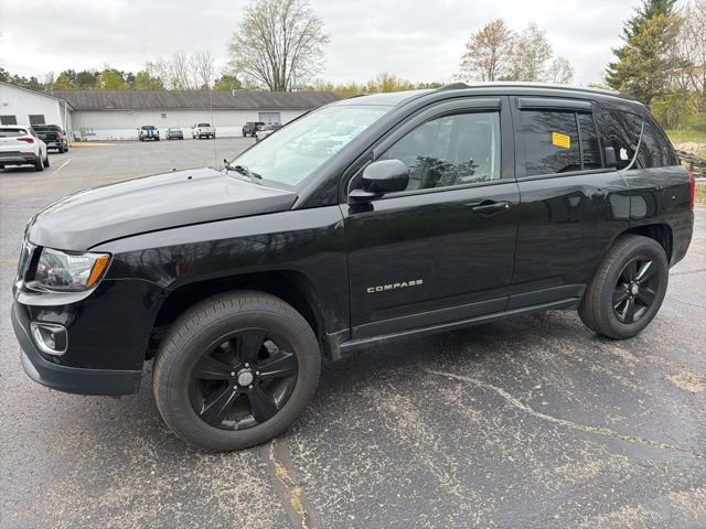 Used 2015 Jeep Compass High Altitude AWD/4WD image 7