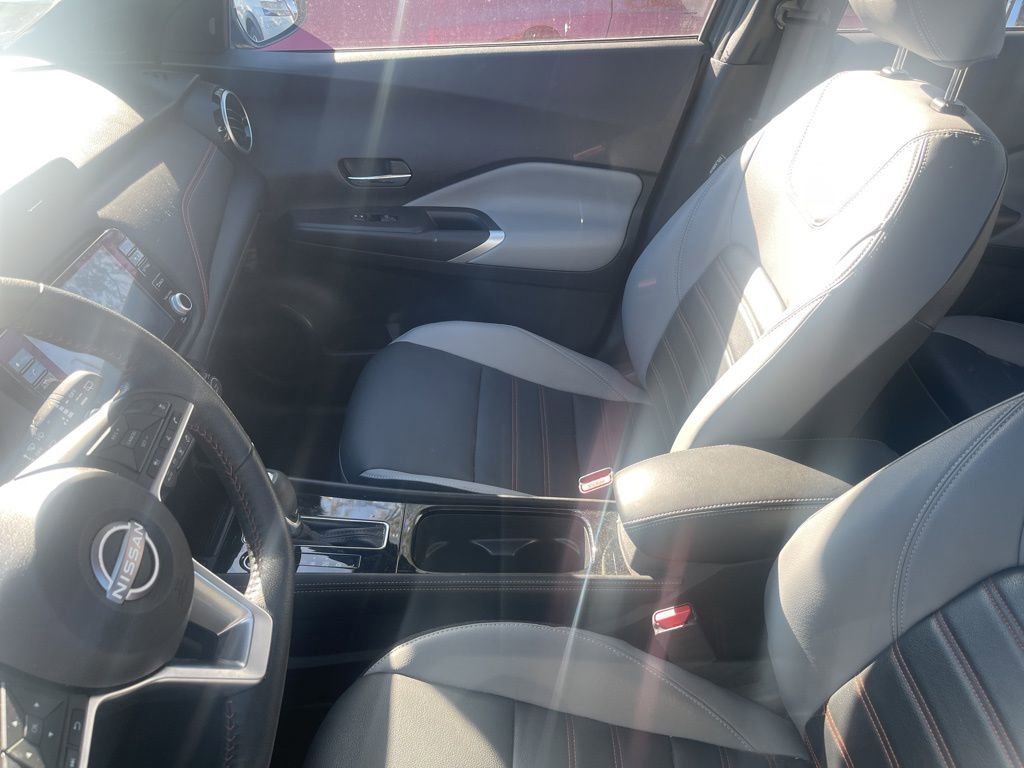 Used 2024 Nissan Kicks SR w/ SR Premium Package image 10