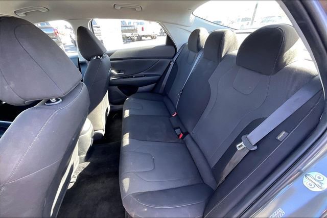 Used 2024 Hyundai Elantra SE image 28