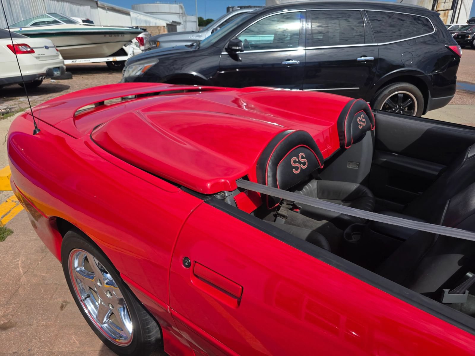 Used 1998 Chevrolet Camaro Z28 w/ SS Performance/Appearance Pkg RWD image 22
