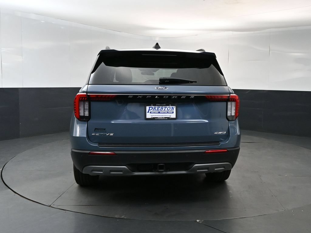New 2026 Ford Explorer Active w/ Active Comfort Package AWD/4WD image 4