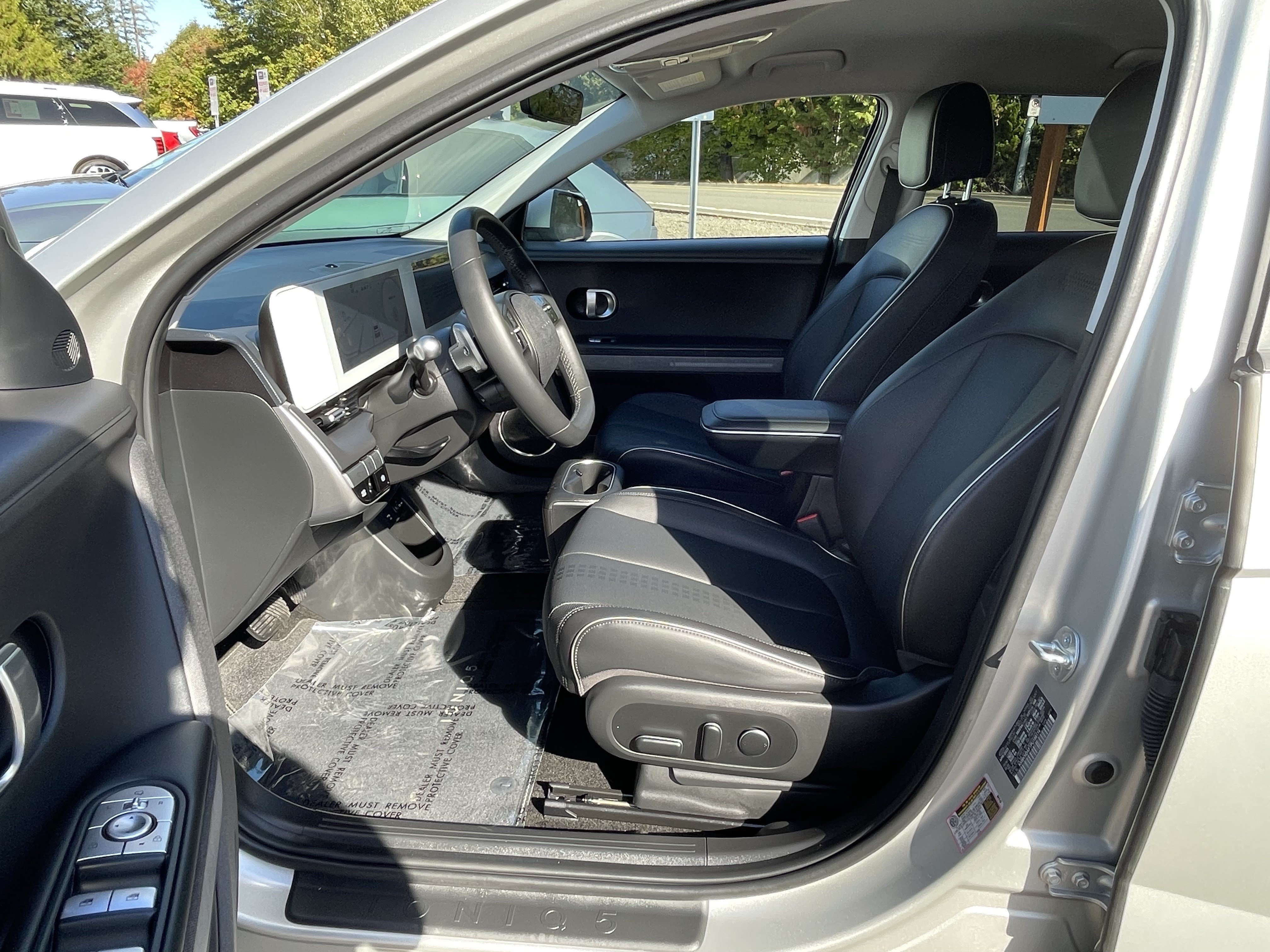 Certified 2023 Hyundai Ioniq 5 SEL w/ Cargo Package AWD/4WD image 11