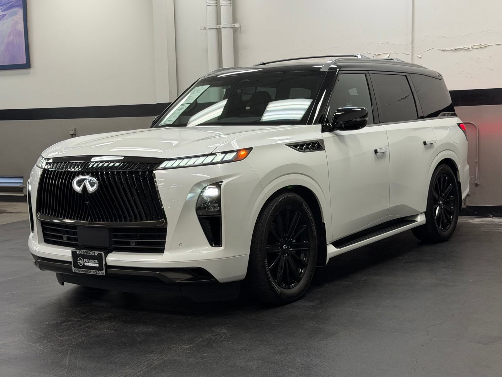 Used 2025 INFINITI QX80 Autograph w/ Autograph Exterior Package AWD/4WD image 6