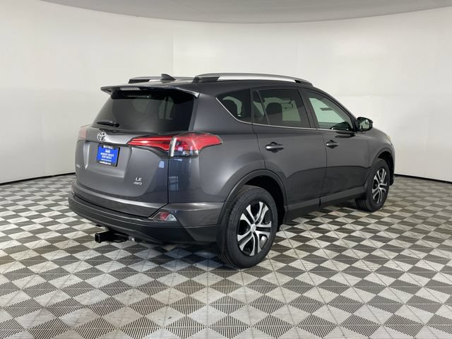 Used 2016 Toyota RAV4 LE AWD/4WD image 24