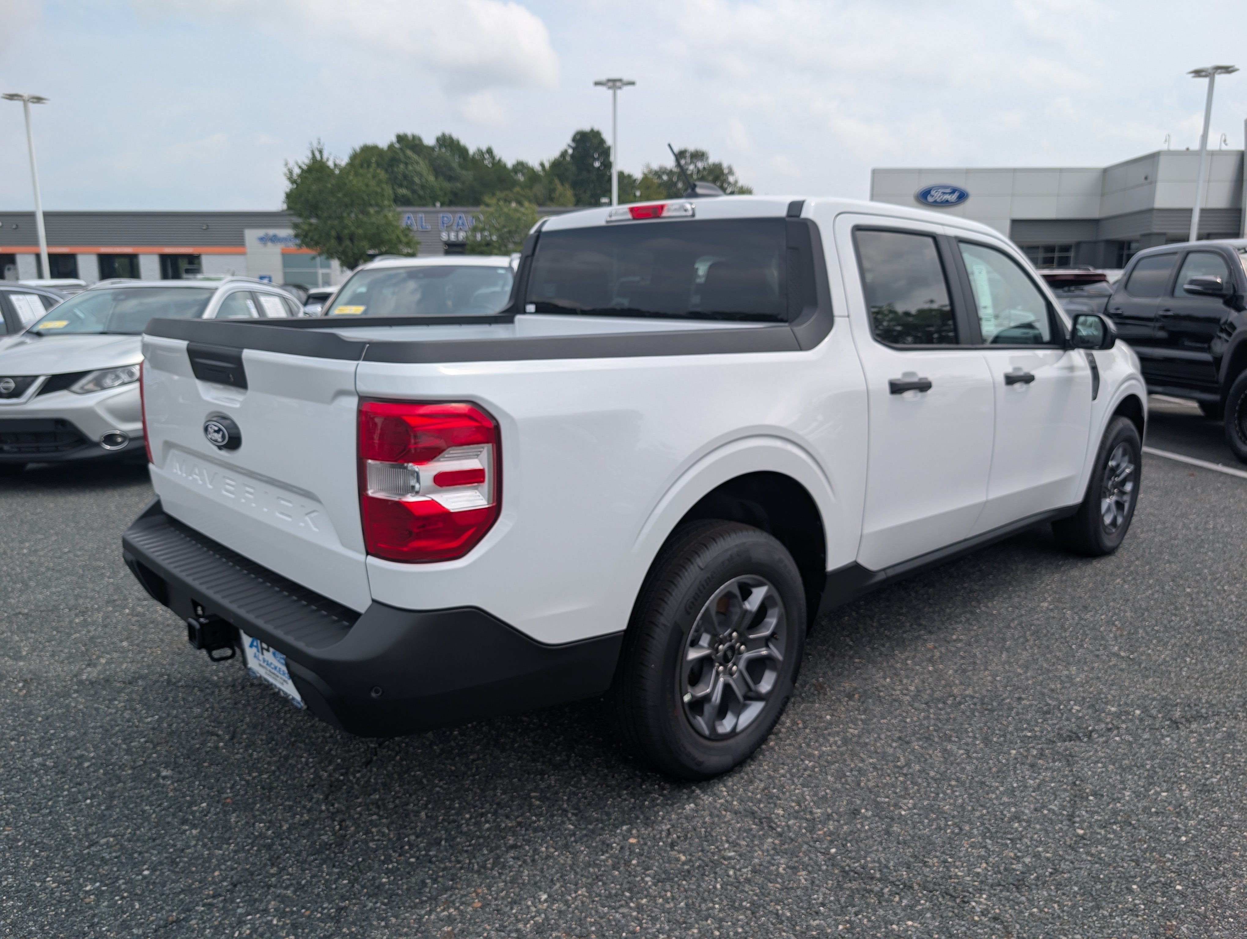 New 2026 Ford Maverick XLT w/ Equipment Group 301A AWD/4WD image 2