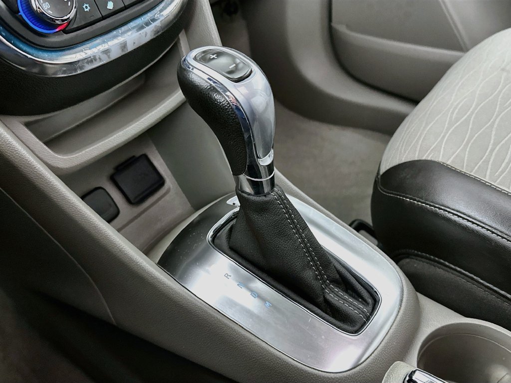 Used 2015 Buick Encore Convenience FWD image 24