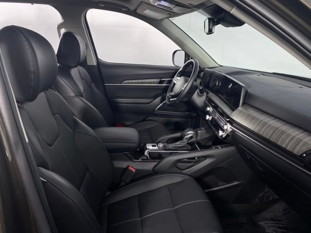 Used 2025 Kia Telluride EX w/ EX Captain's Chair Package FWD image 15
