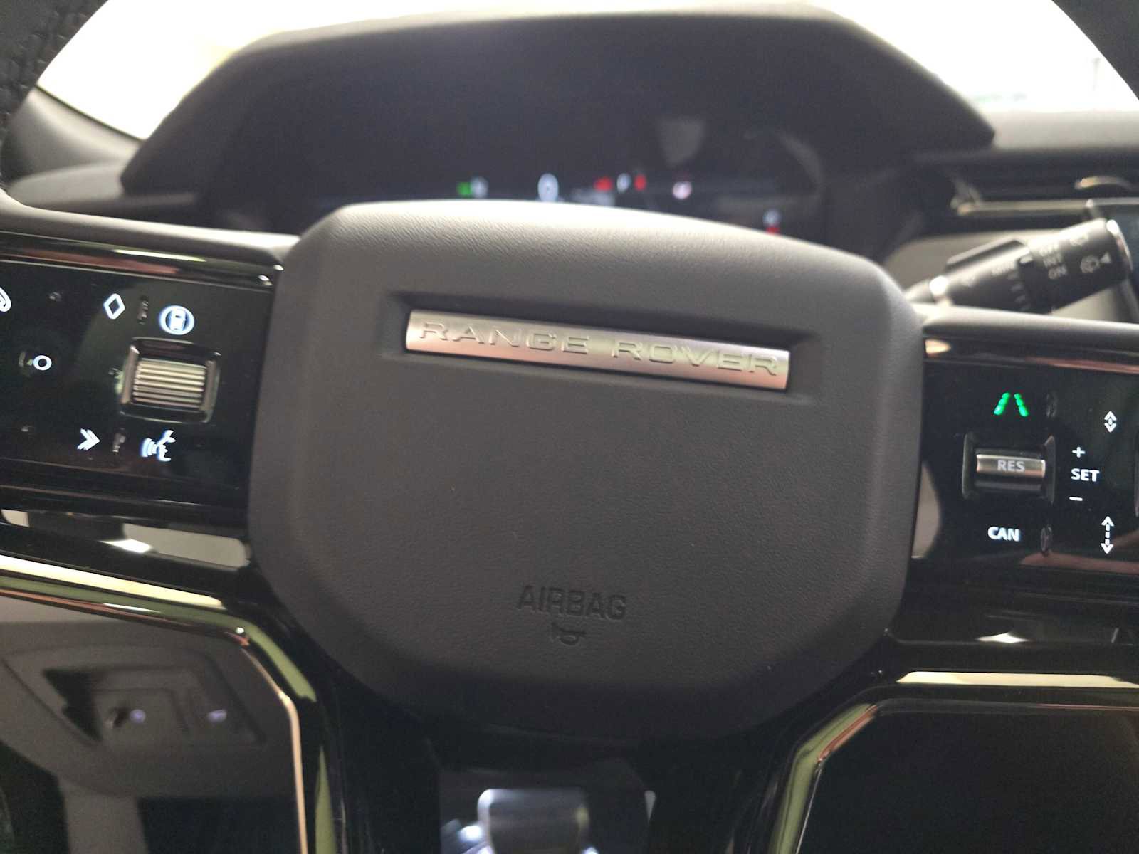 New 2026 Land Rover Range Rover Velar Dynamic SE image 25