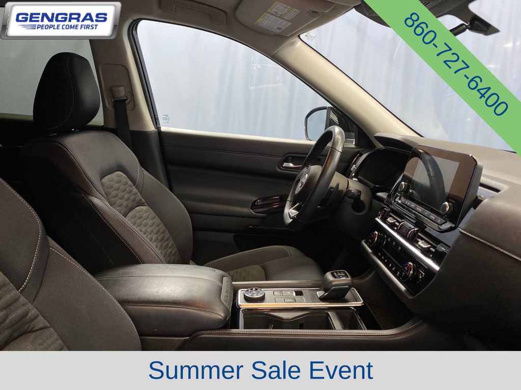 Used 2022 Nissan Pathfinder SV AWD/4WD image 43