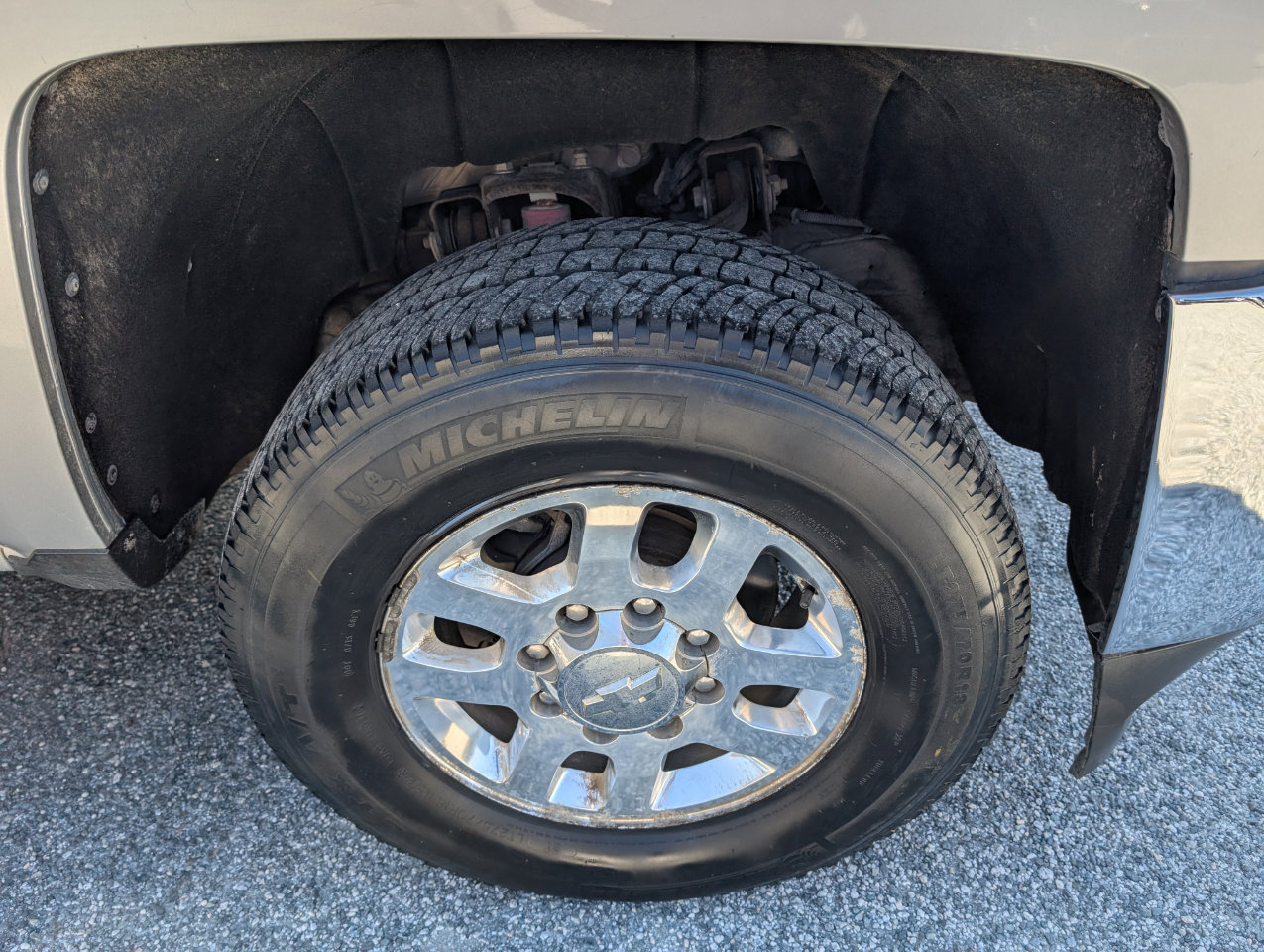 Used 2015 Chevrolet Silverado 2500 LT w/ Z71 Package, Off-Road image 4