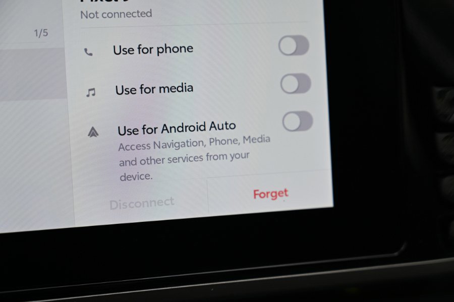 Used 2025 Toyota Camry SE image 24