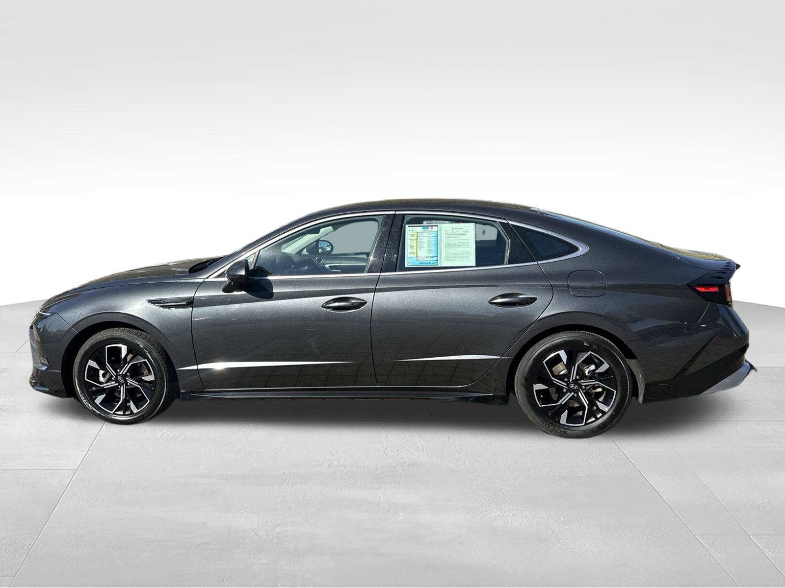 Used 2025 Hyundai Sonata SEL FWD image 8