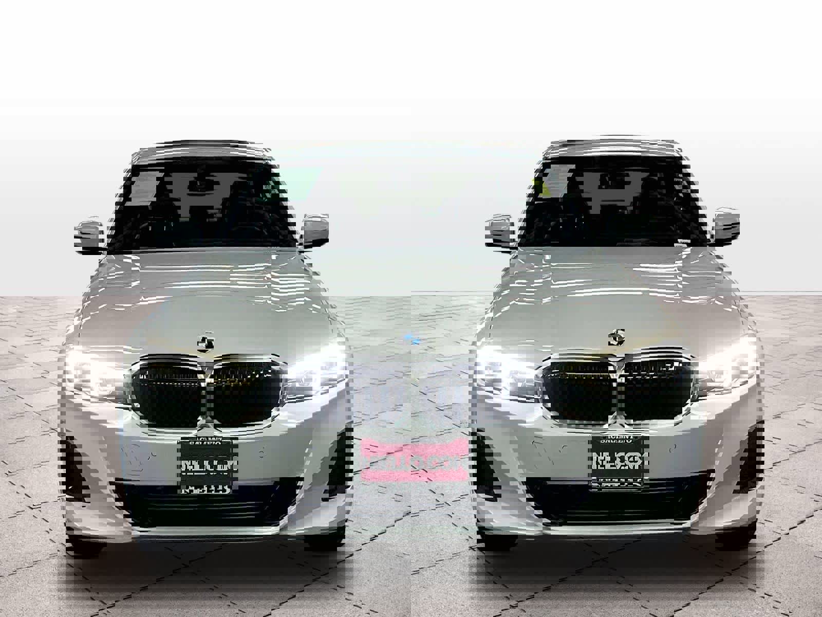 Used 2025 BMW 330i Sedan w/ Premium Package image 3