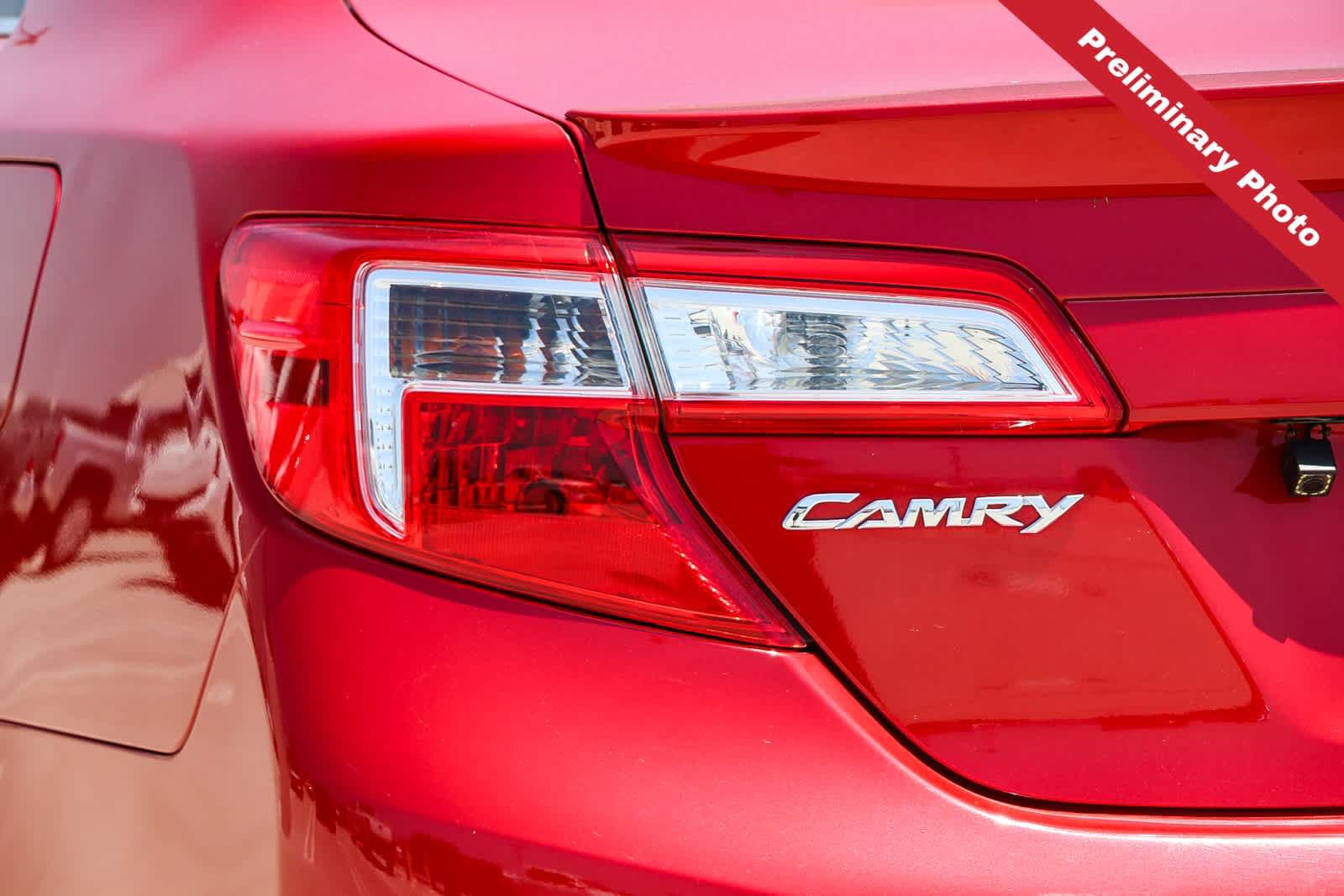 Used 2012 Toyota Camry SE FWD image 9