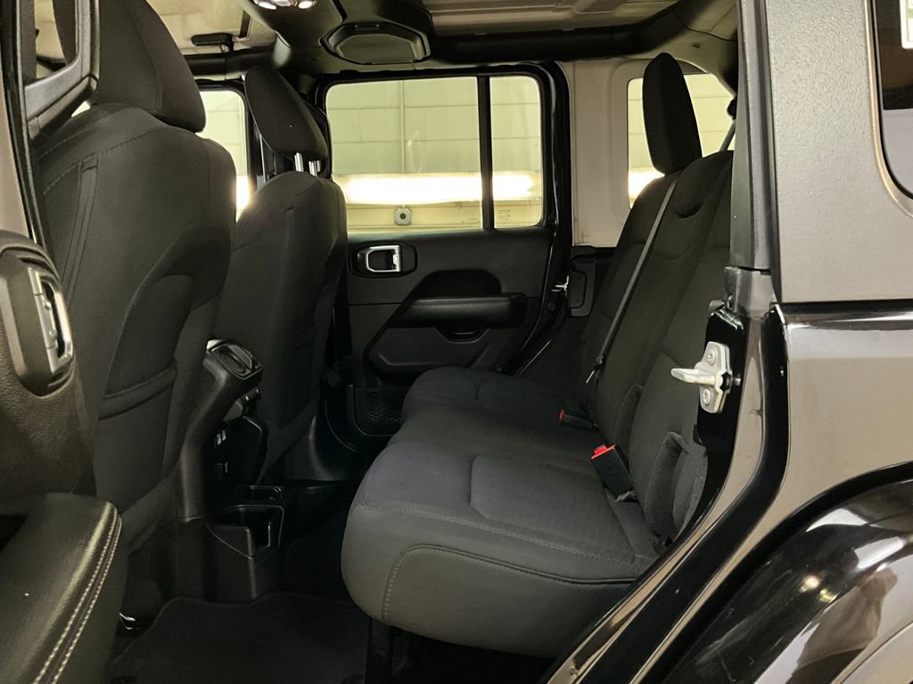 Certified 2022 Jeep Wrangler Unlimited Sahara image 7