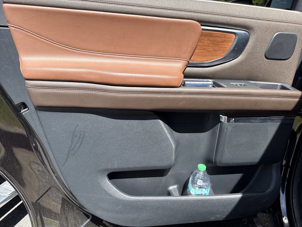 Used 2025 Ford Expedition Max King Ranch AWD/4WD image 16