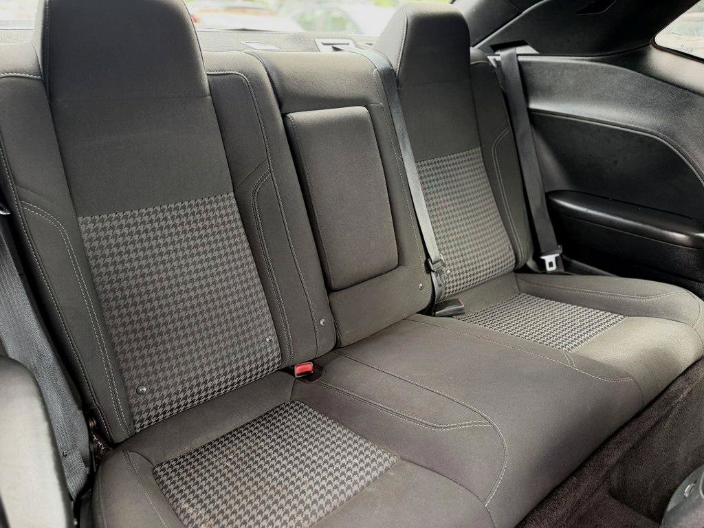 Used 2018 Dodge Challenger SXT RWD image 17