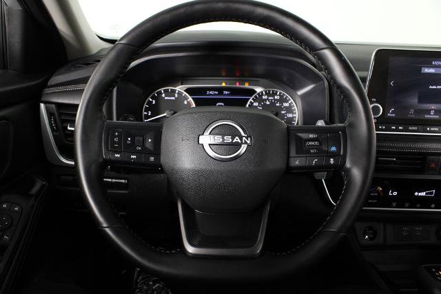 Certified 2025 Nissan Rogue SV image 26