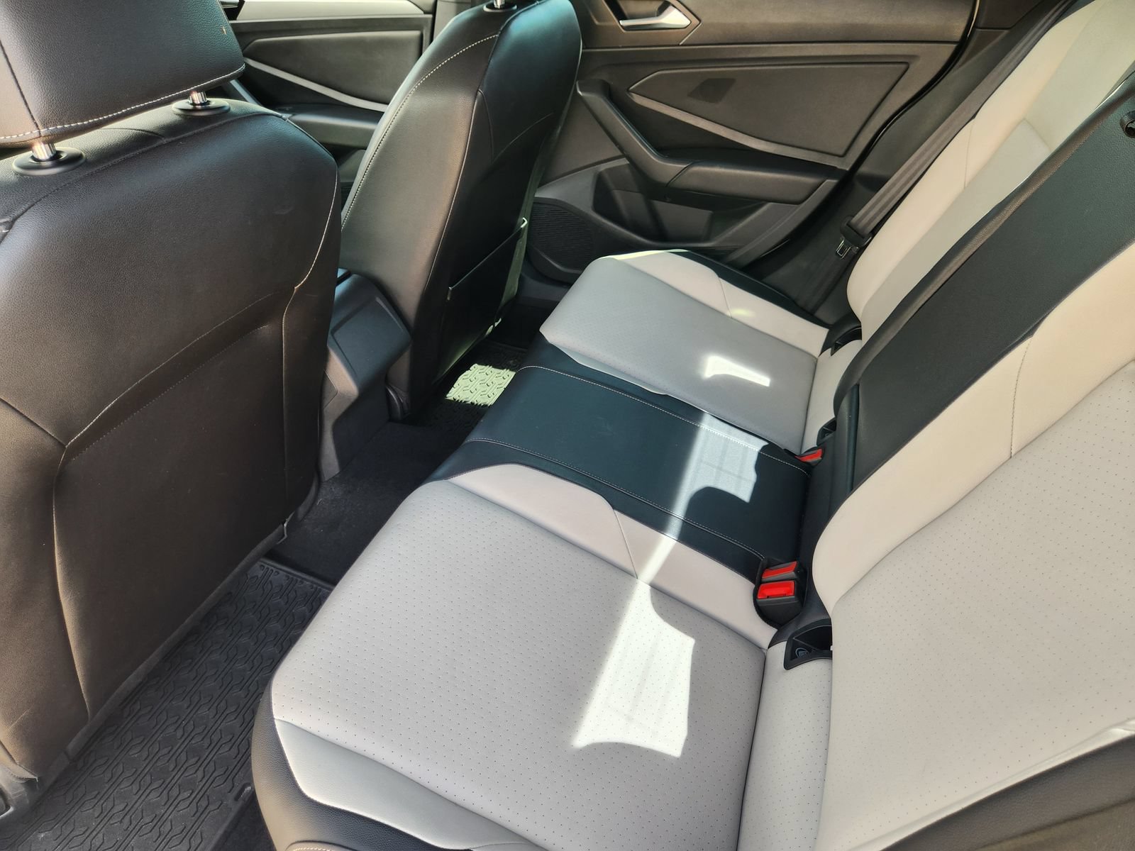 Used 2019 Volkswagen Jetta R-Line FWD image 33