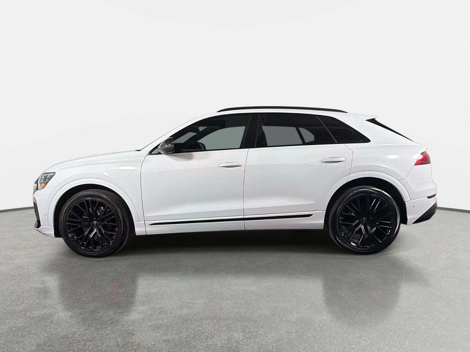 Used 2024 Audi SQ8 Prestige w/ Prestige Package AWD/4WD image 6