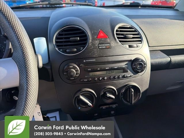 Used 2007 Volkswagen Beetle Coupe image 18
