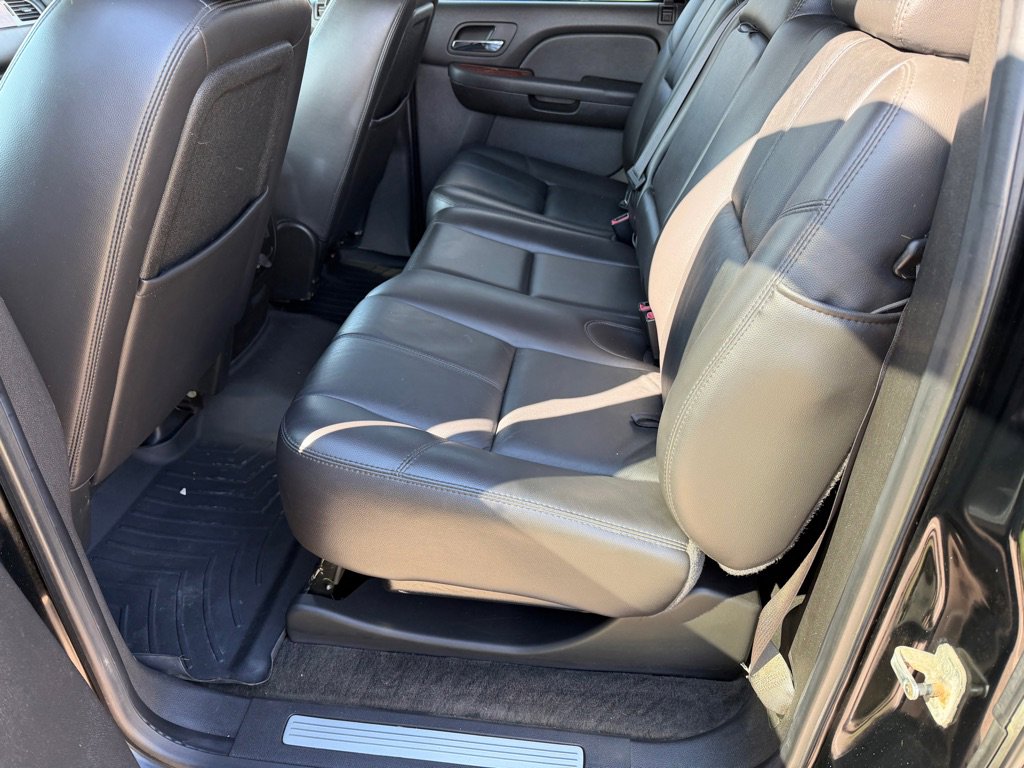 Used 2008 Chevrolet Avalanche LT AWD/4WD image 12