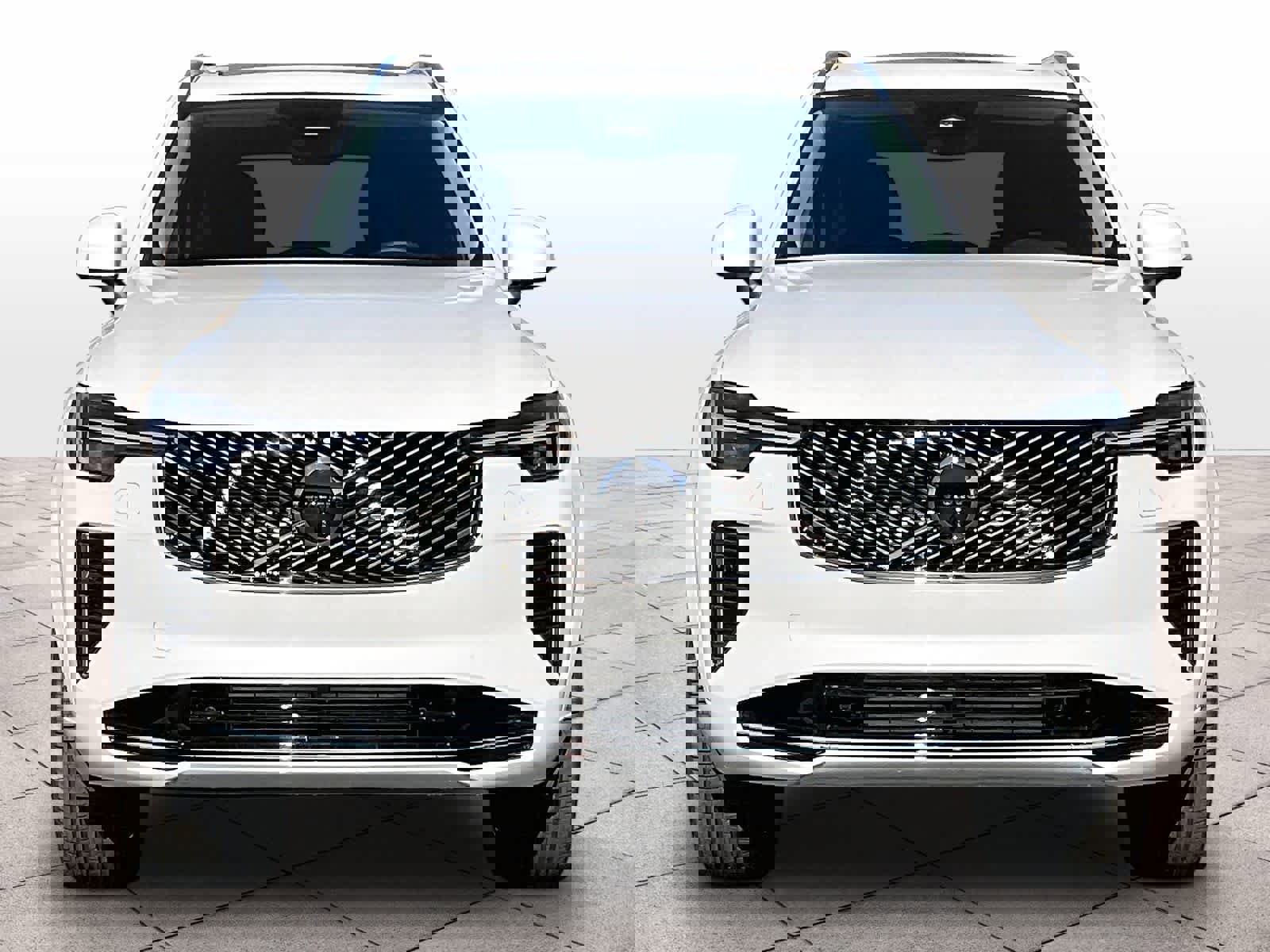 New 2026 Volvo XC90 T8 Plus w/ Protection Package image 5