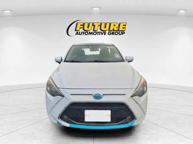 Used 2020 Toyota Yaris LE FWD image 2