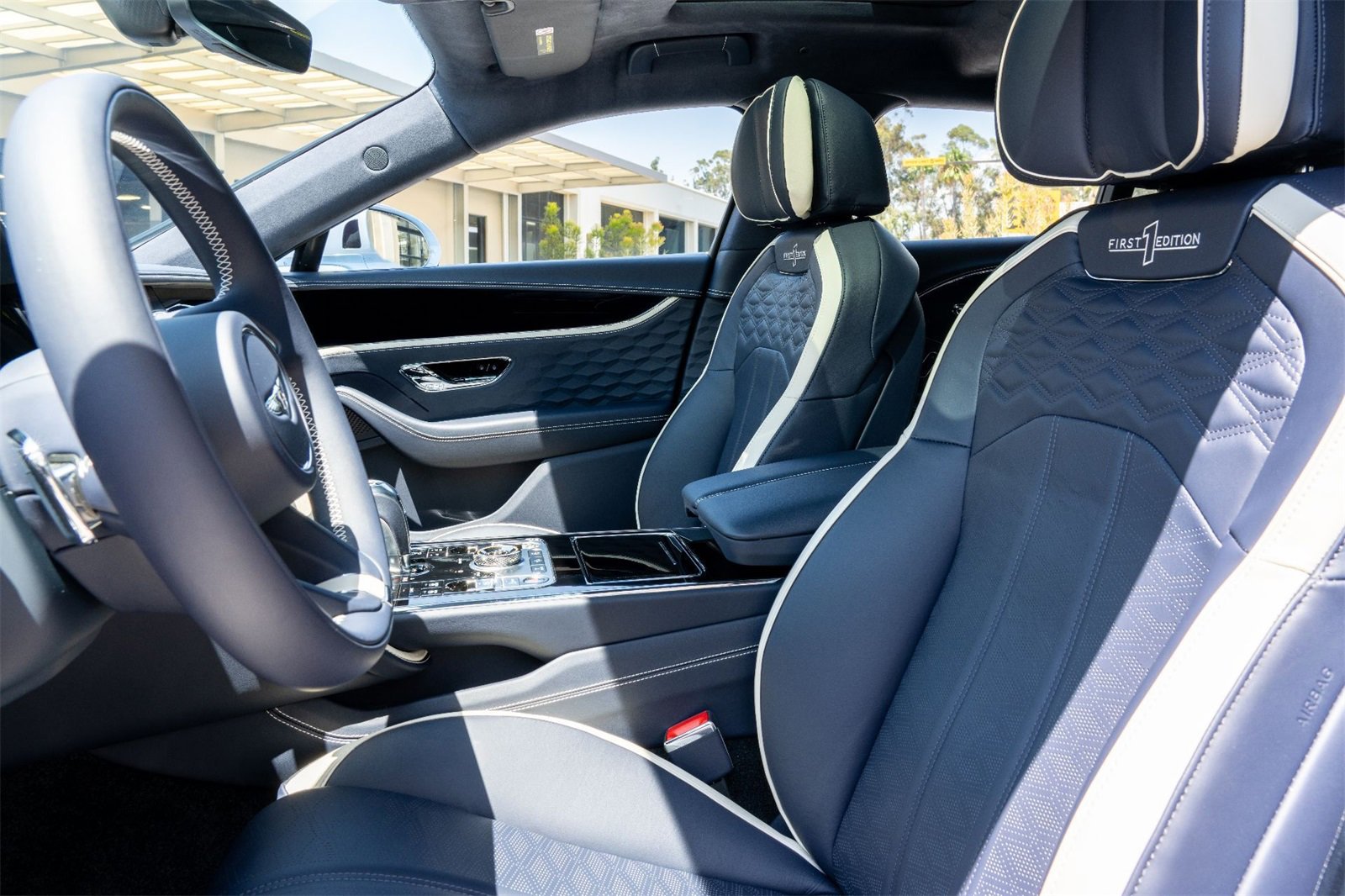 New 2025 Bentley Flying Spur Plug-In Hybrid image 23