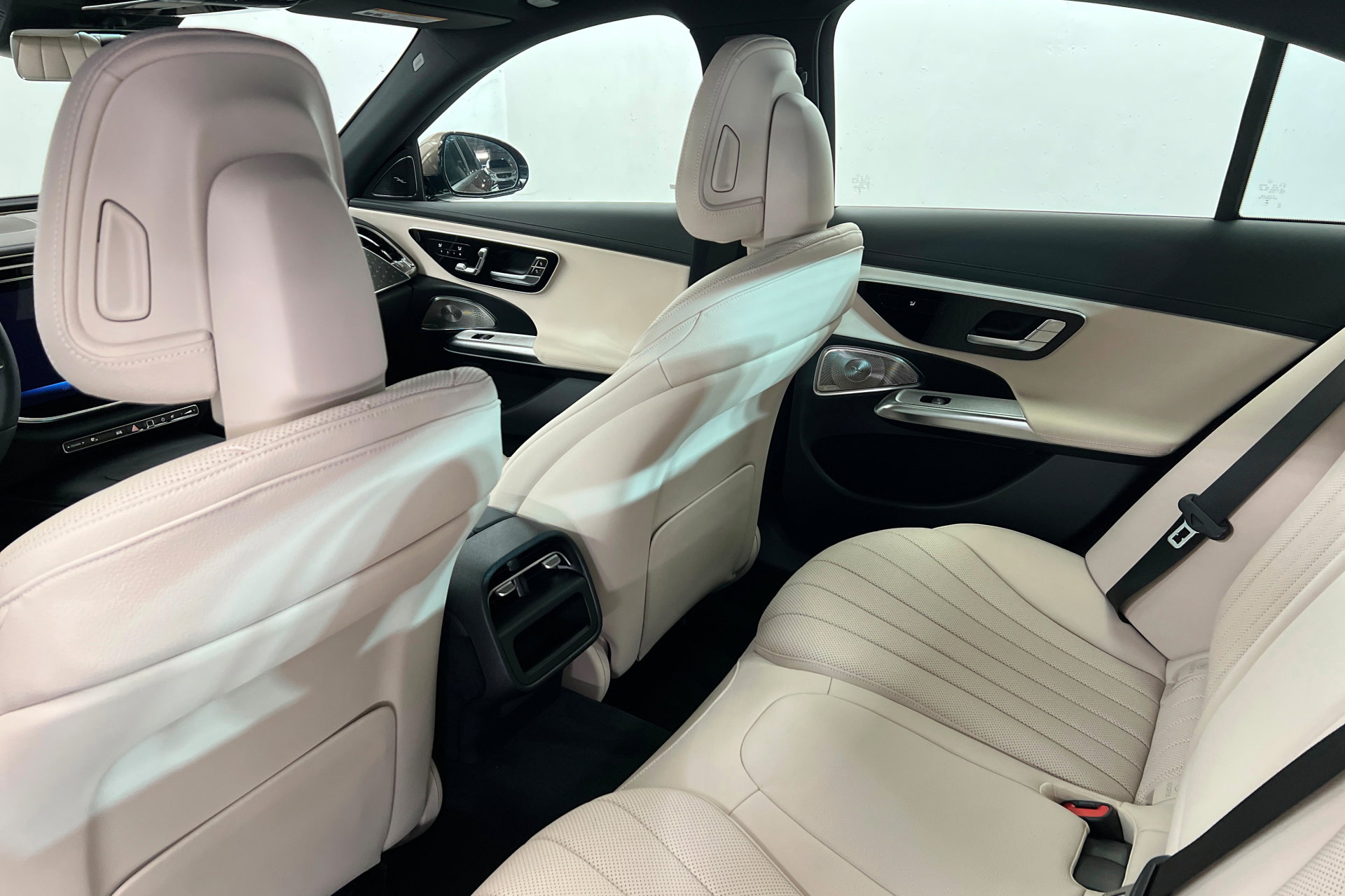 New 2026 Mercedes-Benz E 350 4MATIC Sedan image 19