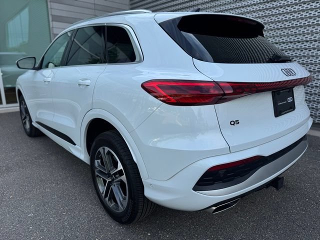 Certified 2025 Audi Q5 Premium w/ Convenience Package AWD/4WD image 3