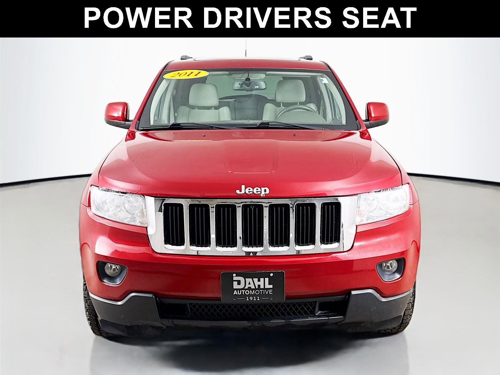 Used 2011 Jeep Grand Cherokee Laredo w/ Security & Convenience Group AWD/4WD image 3