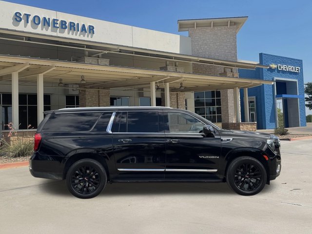 Used 2023 GMC Yukon XL SLT RWD image 4
