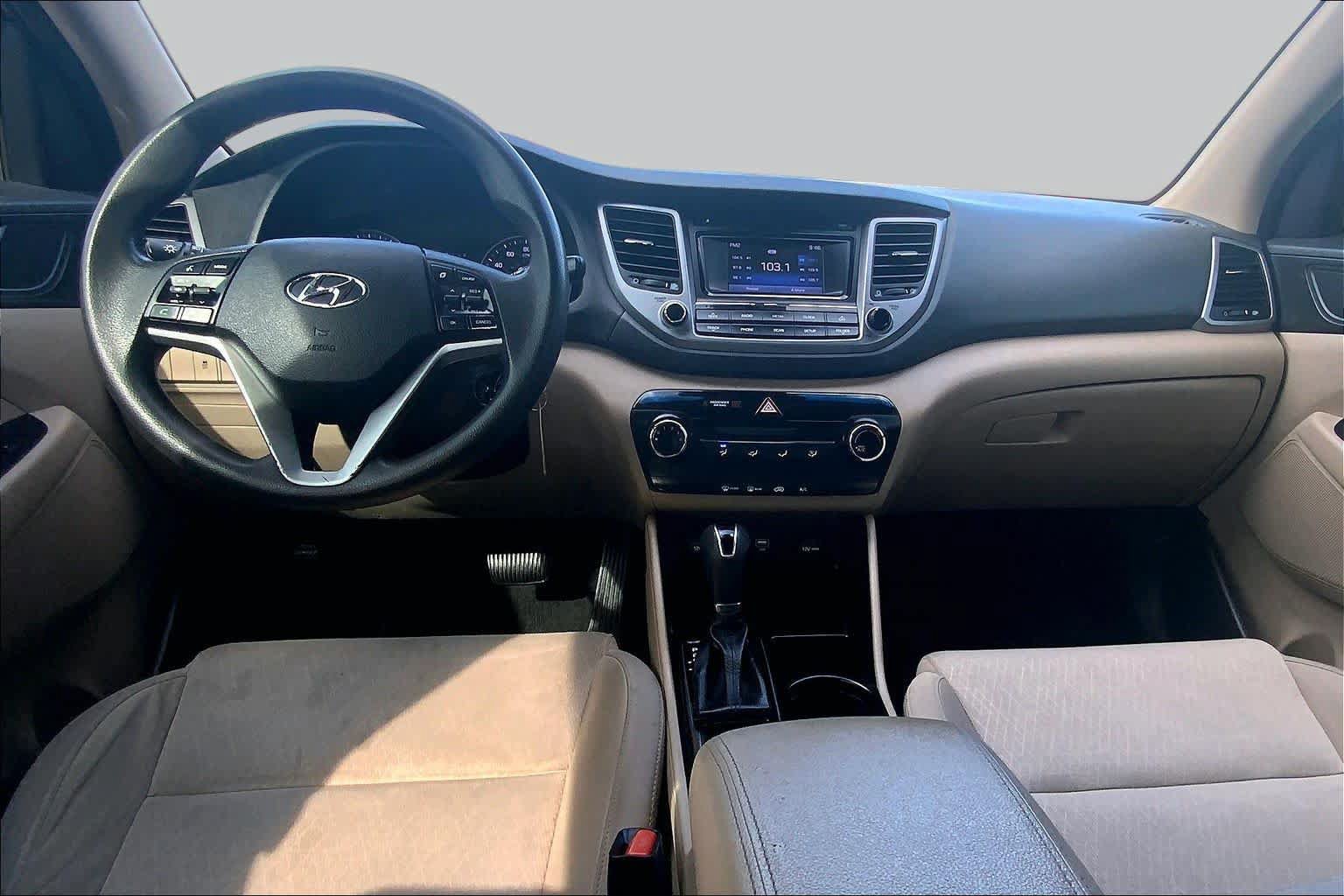 Used 2017 Hyundai Tucson SE w/ SE Popular Package 02 FWD image 16