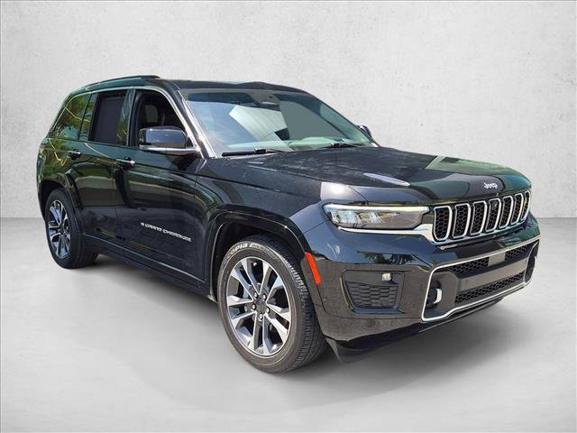 Used 2023 Jeep Grand Cherokee Overland w/ Adv Protech Group III AWD/4WD image 3