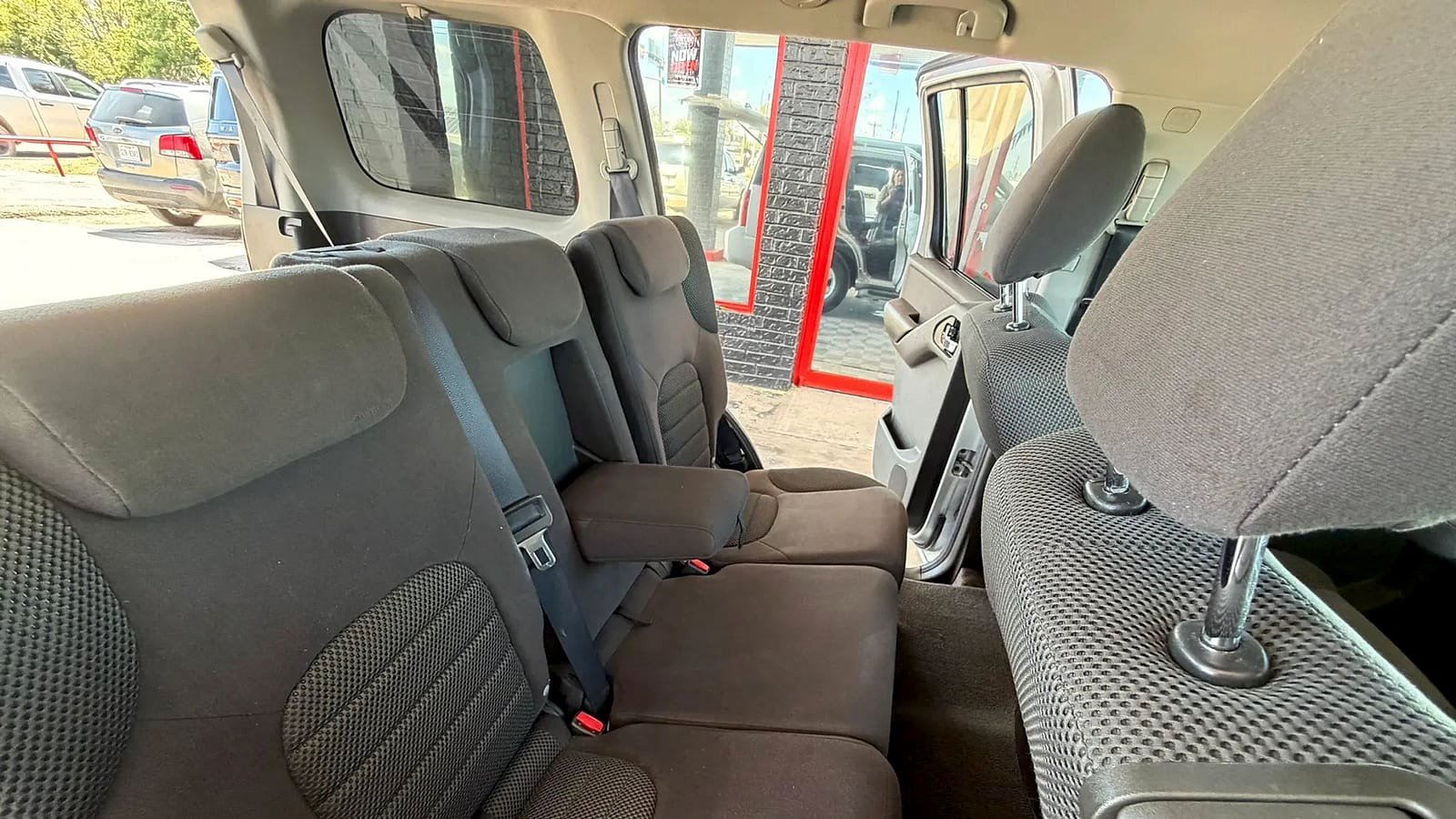 Used 2011 Nissan Pathfinder SV RWD image 20