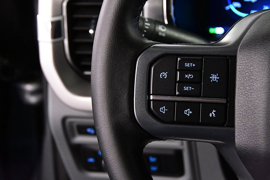 Used 2023 Ford F150 Lightning XLT image 22