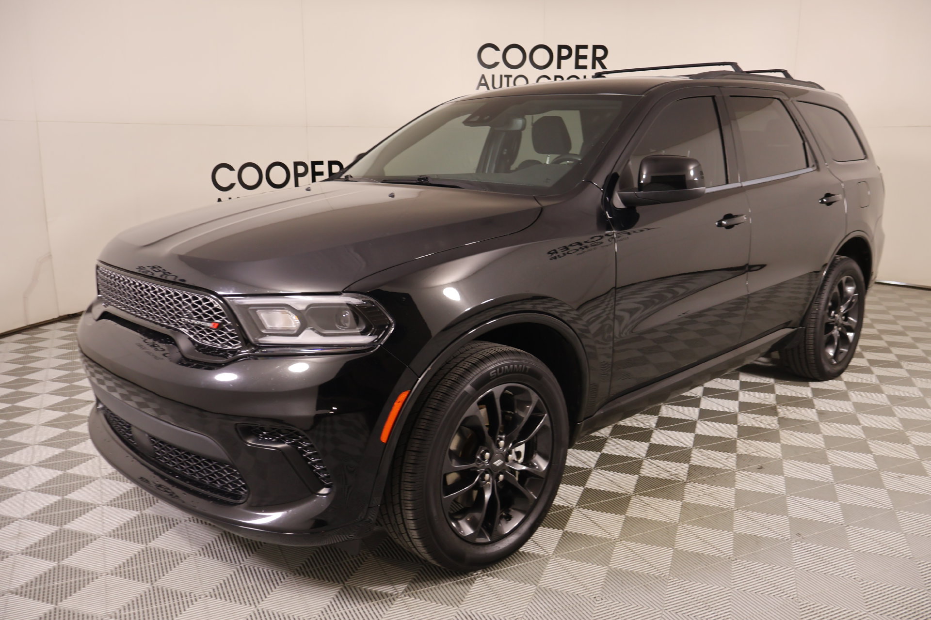 Used 2023 Dodge Durango SXT Launch Edition w/ SXT Blacktop Group AWD/4WD image 9