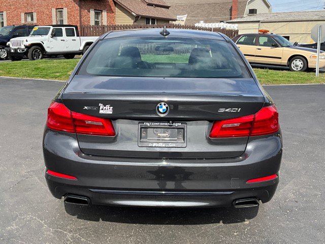 Used 2017 BMW 540i xDrive image 6