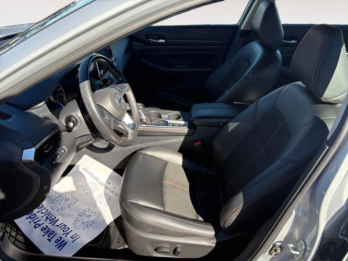 Used 2022 Nissan Altima 2.5 SR AWD/4WD image 9