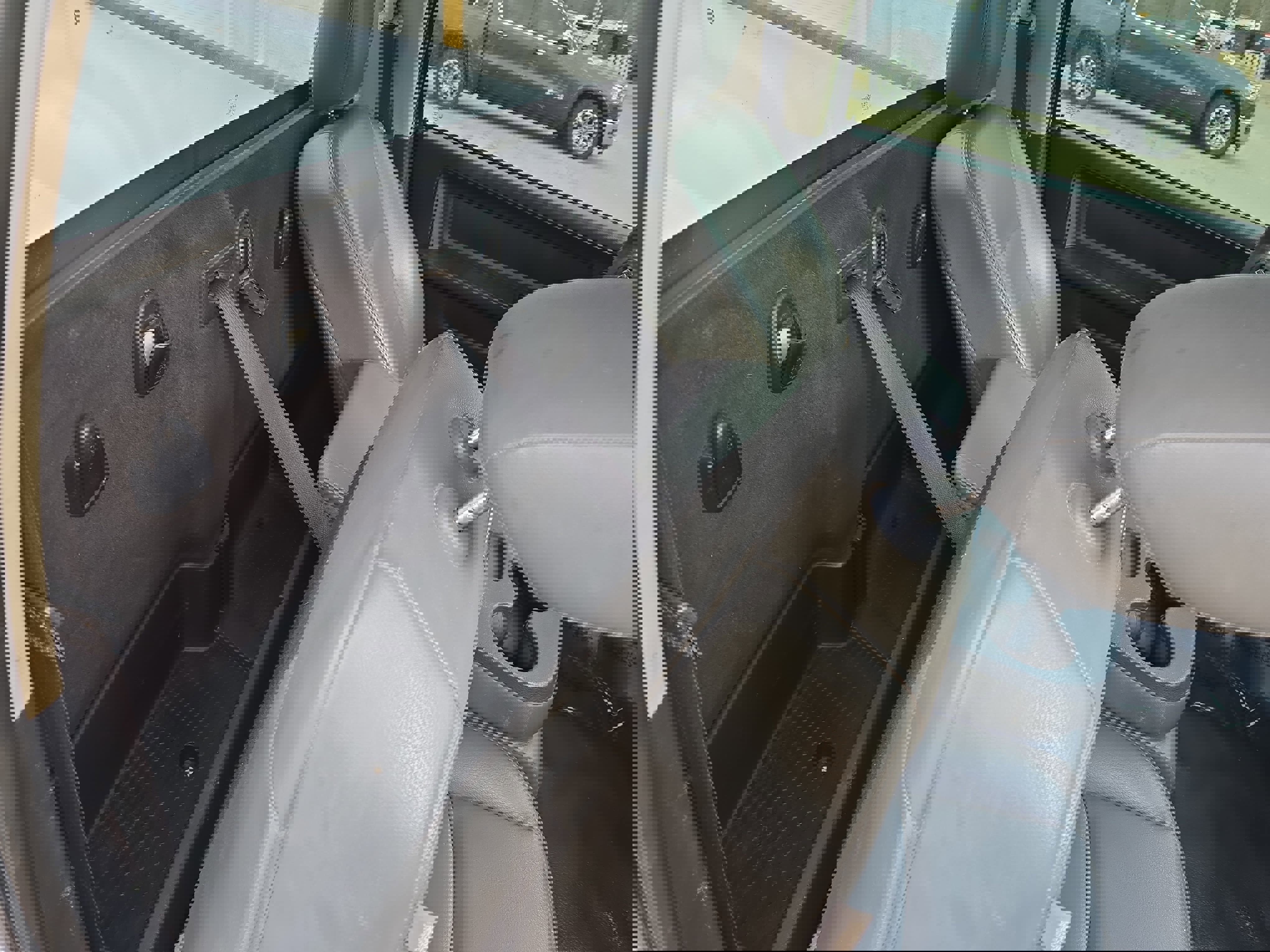 Used 2014 RAM 2500 Tradesman image 12