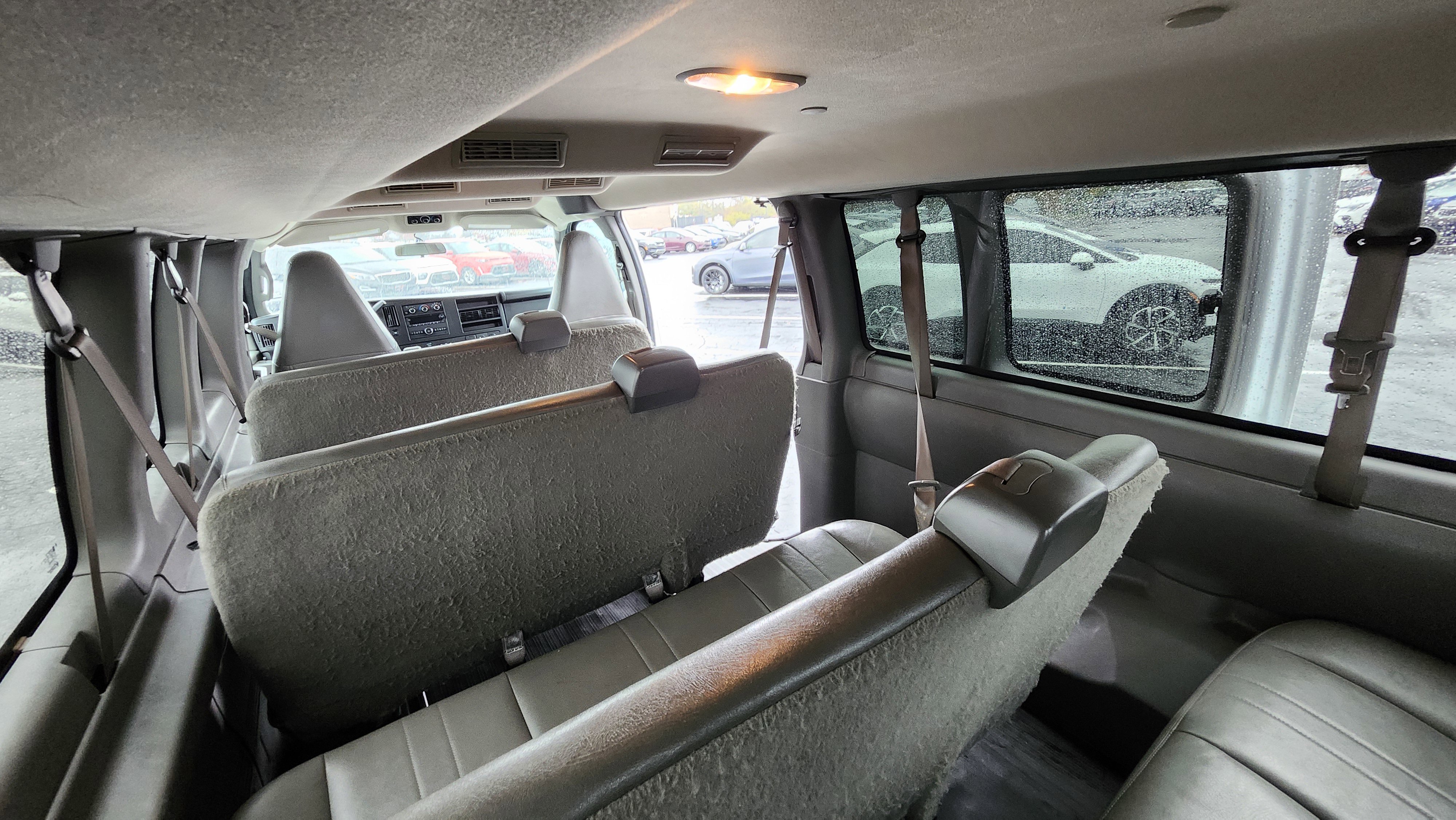 Used 2022 Chevrolet Express 3500 LS image 22