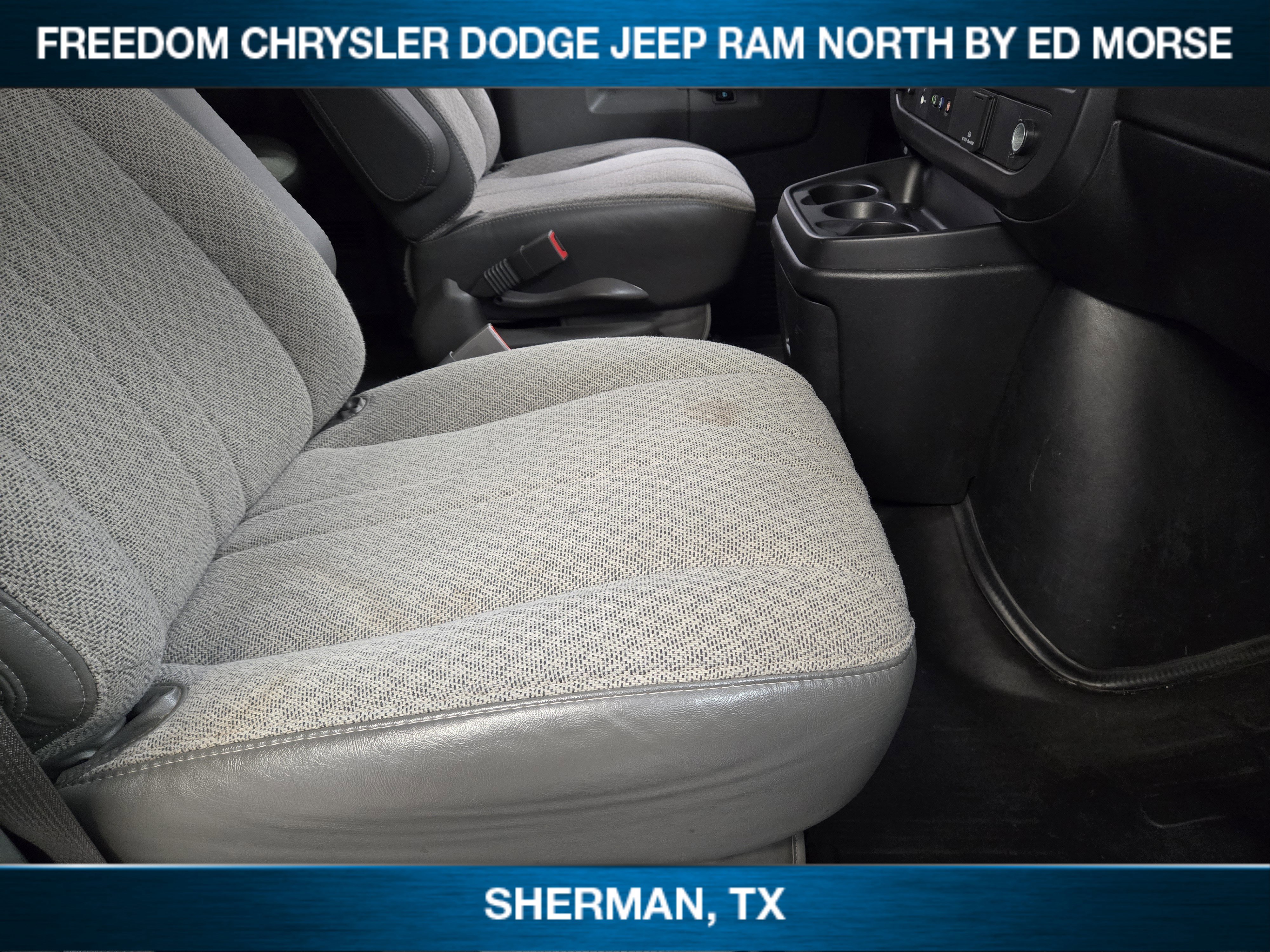 Used 2023 Chevrolet Express 3500 LS image 9