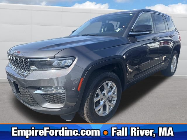Used 2023 Jeep Grand Cherokee Limited AWD/4WD image 1