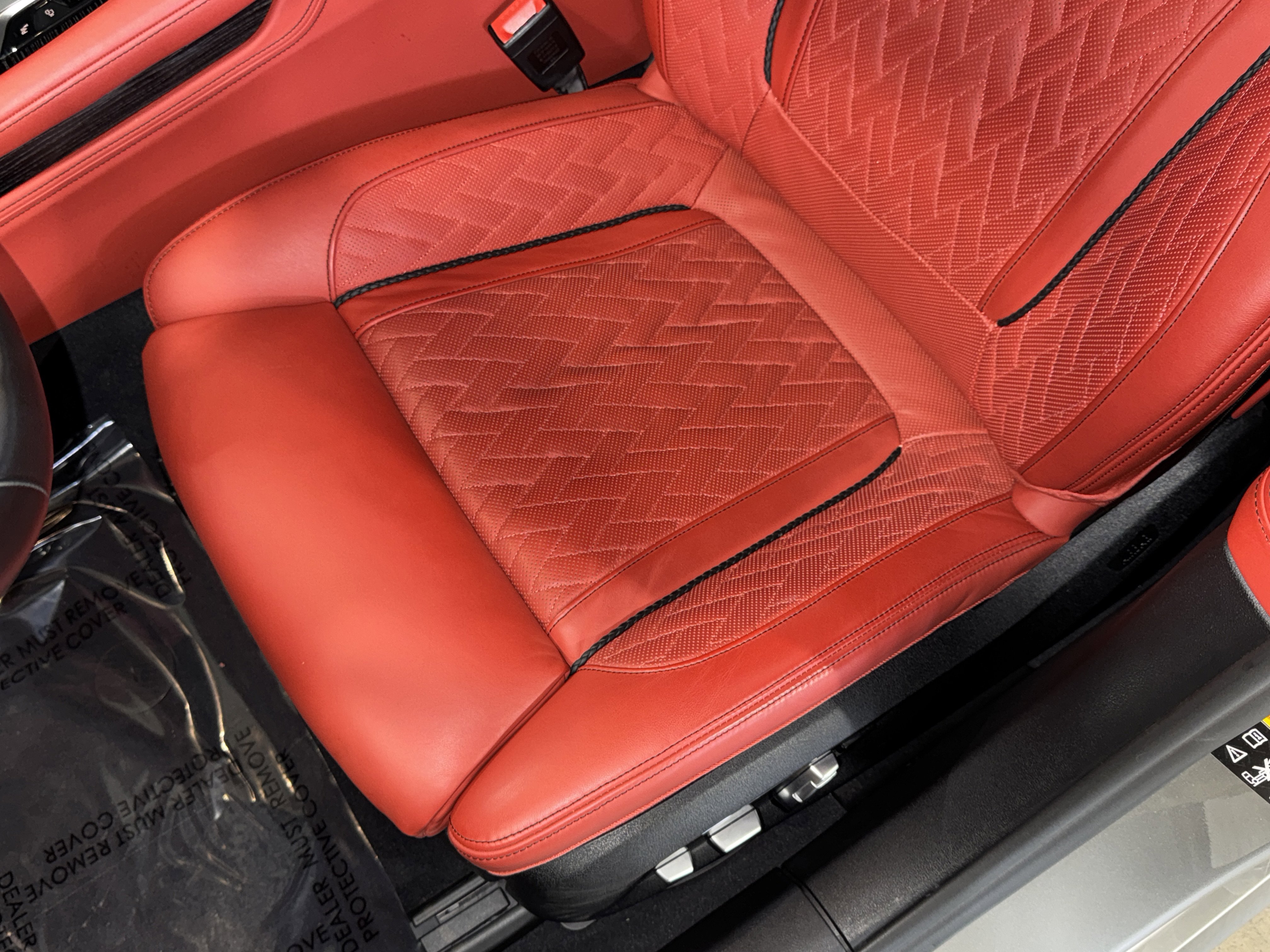 Used 2022 BMW 750i xDrive w/ Executive Package image 34