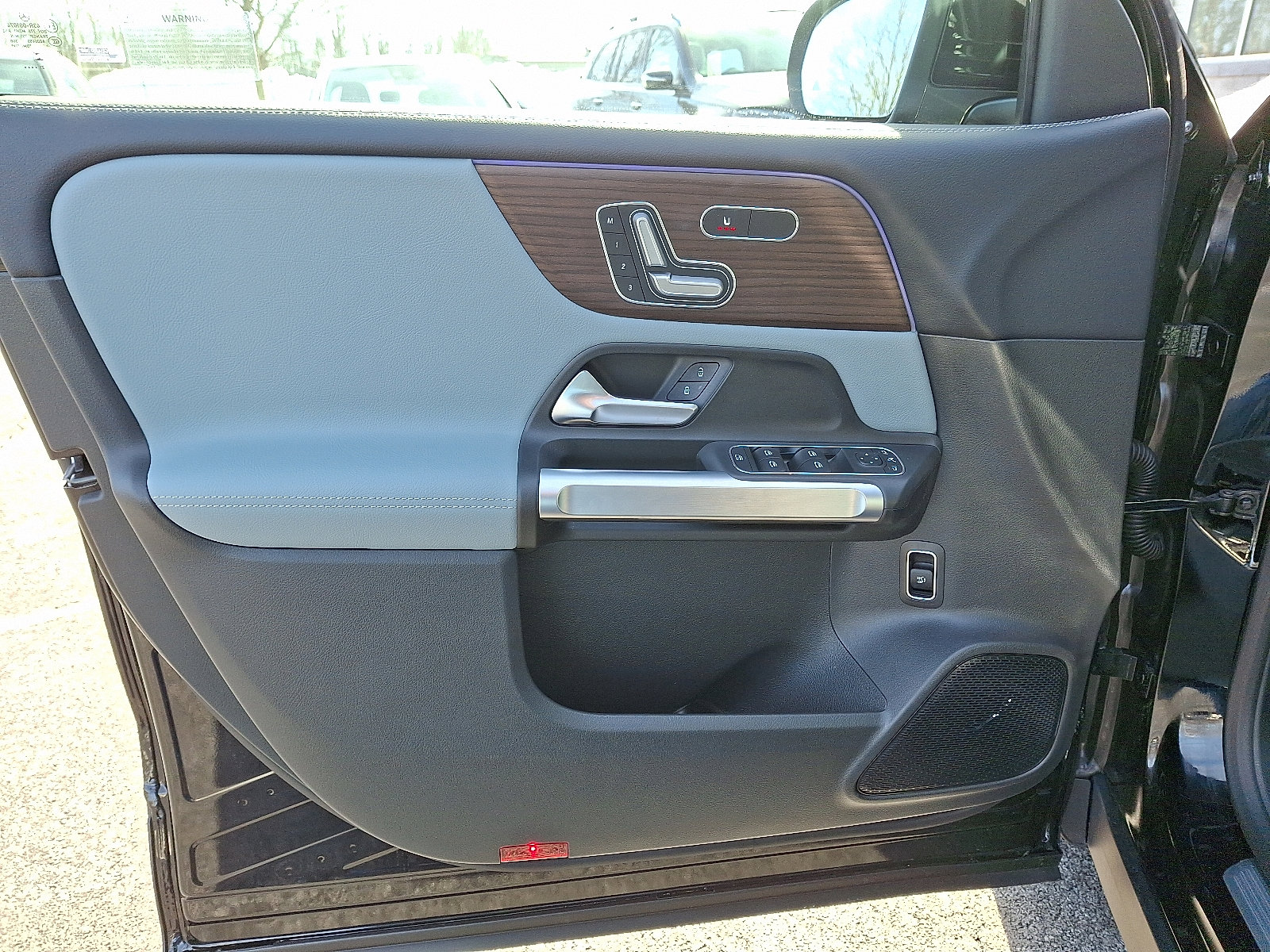 Used 2026 Mercedes-Benz GLB 250 4MATIC image 11